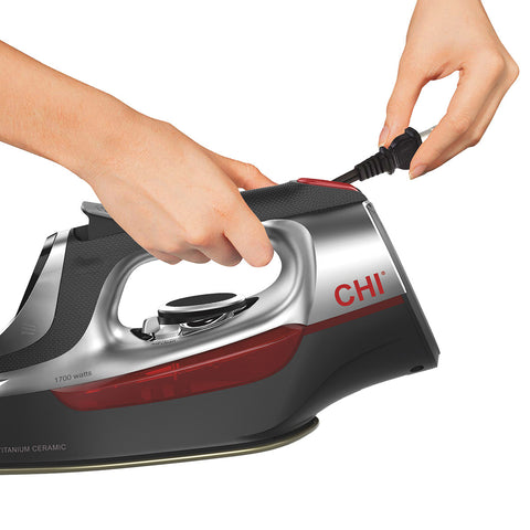 Electronic Clothing Iron with Retractable Cord